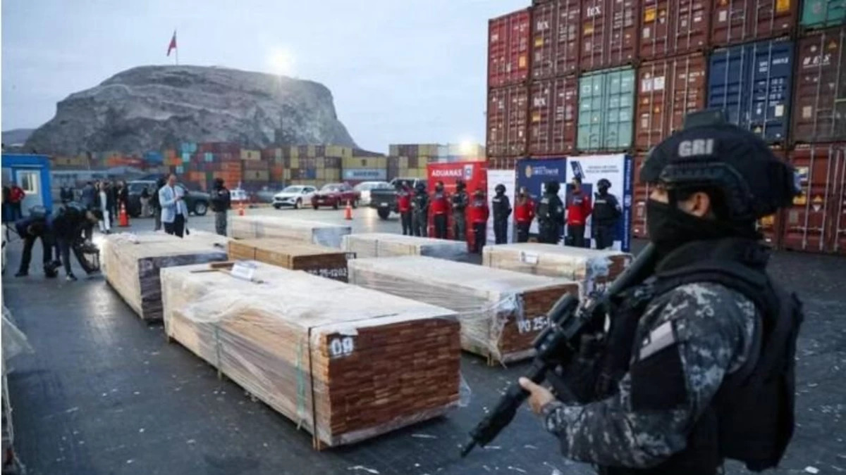 Chili onderzoekt hoe het met drugs verontreinigde hout zijn nationale grondgebied binnenkwam. Afbeelding met dank aan de Nationale Douanedienst van Chili.