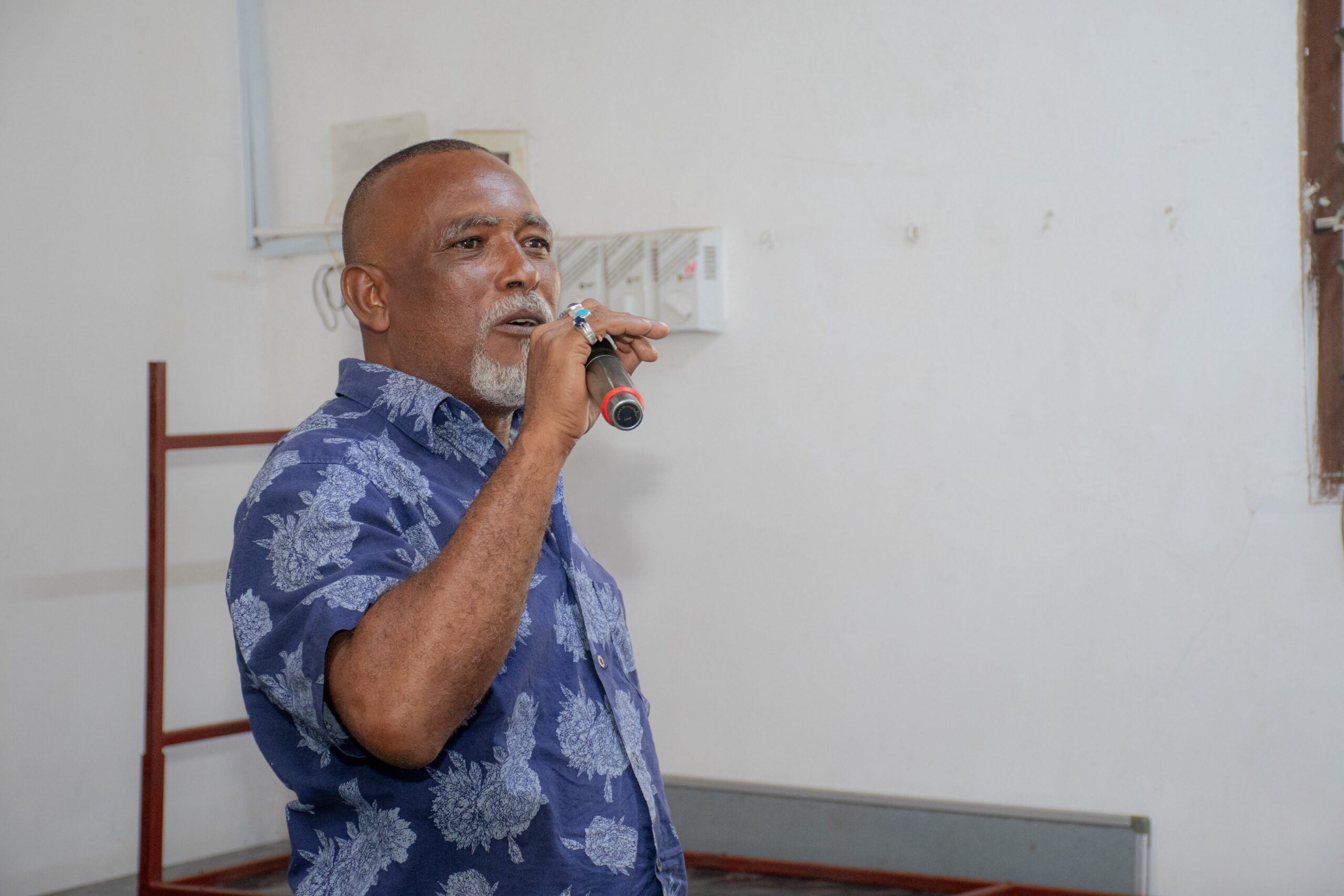Voorzitter van de Beach Management Union (BMU), Lamu, Somo Mohammed. Afbeelding door Amina Chombo voor Mongabay.