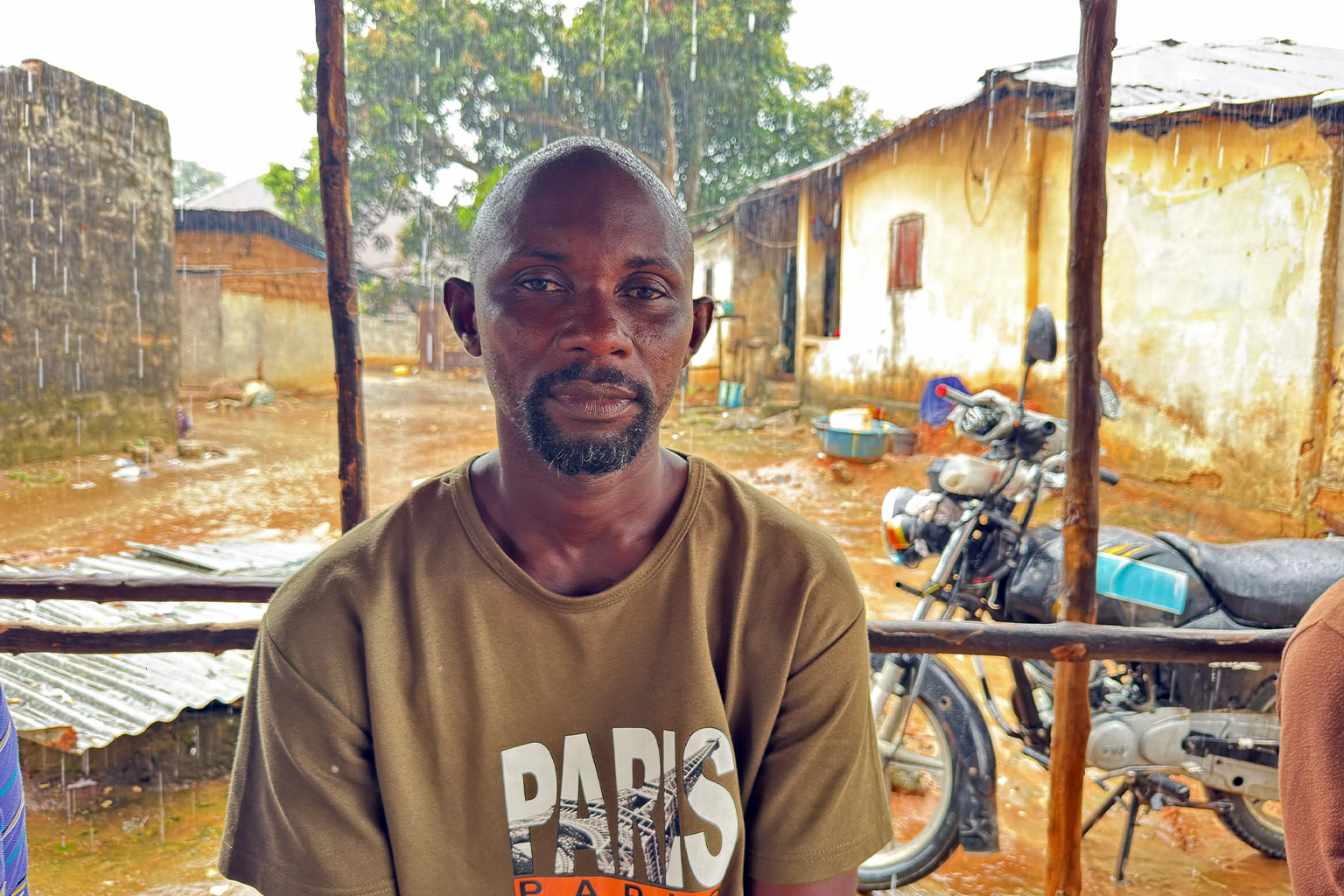 Pa Morlai Kargbo, hoofdman van de stad Mahera. Afbeelding door Patricia Sia Ngevao
